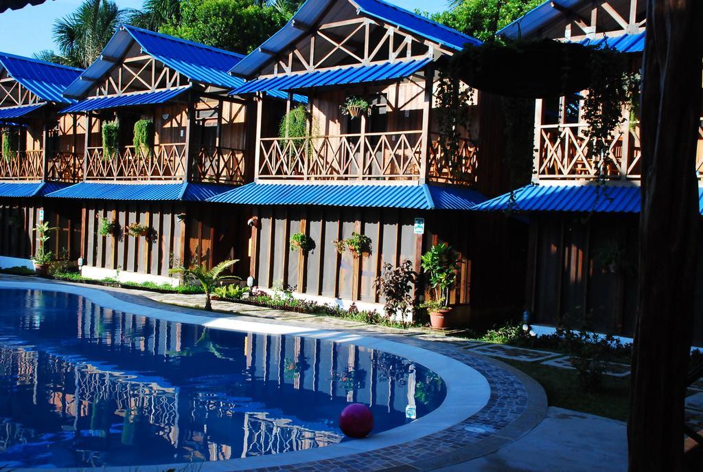 Hotel Utueane Летісія Екстер'єр фото